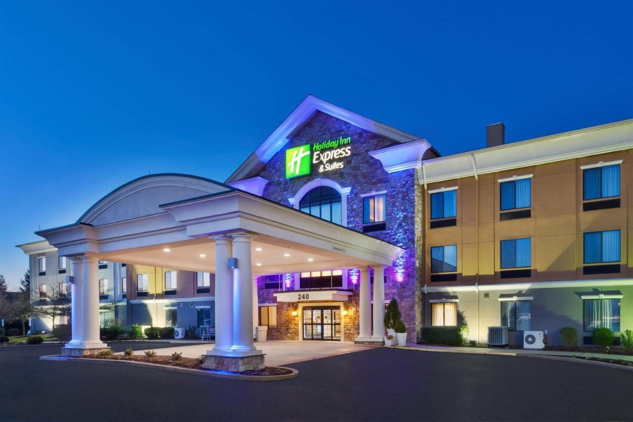Holiday Inn Express Hotel & Suites Warminster-Horsham By Ihg Exterior photo