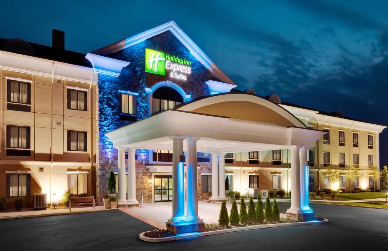 Holiday Inn Express Hotel & Suites Warminster-Horsham By Ihg Exterior photo